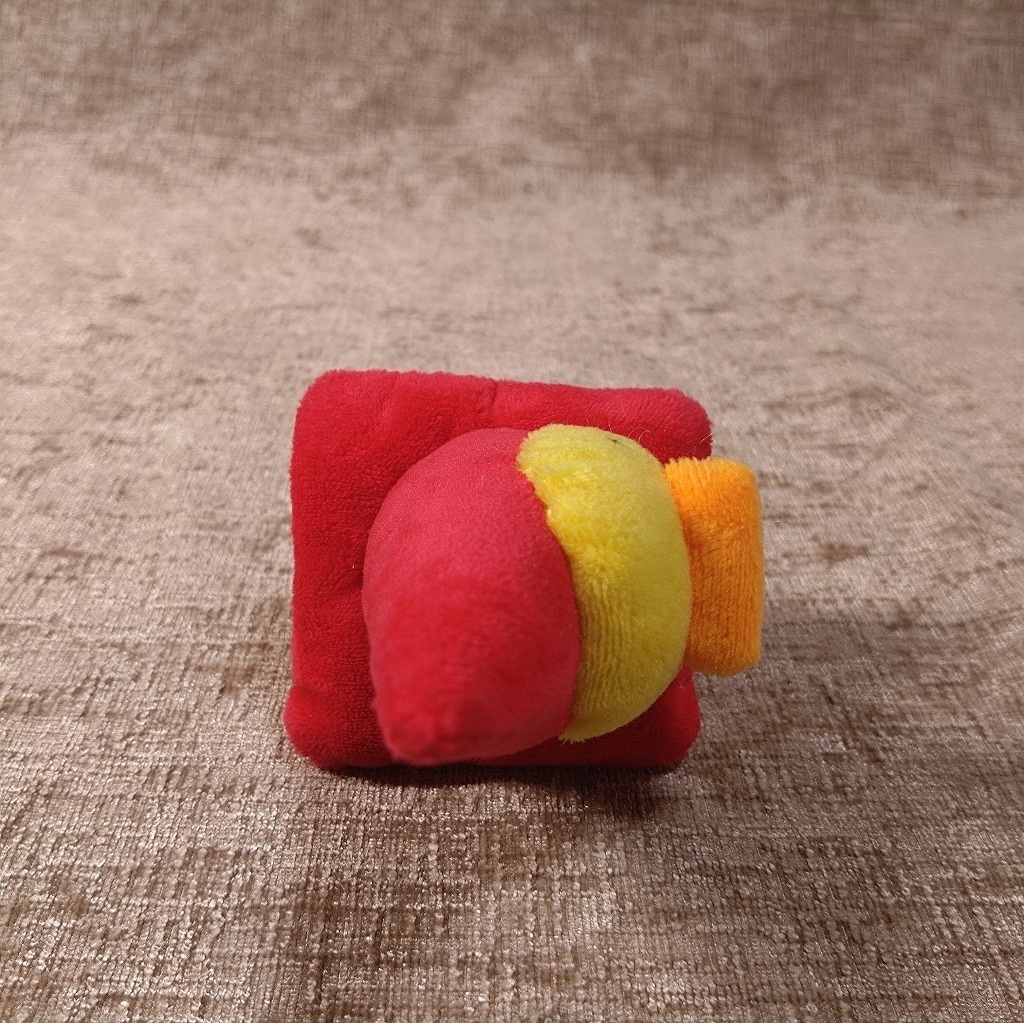 ぴよパイロンぬいぐるみ