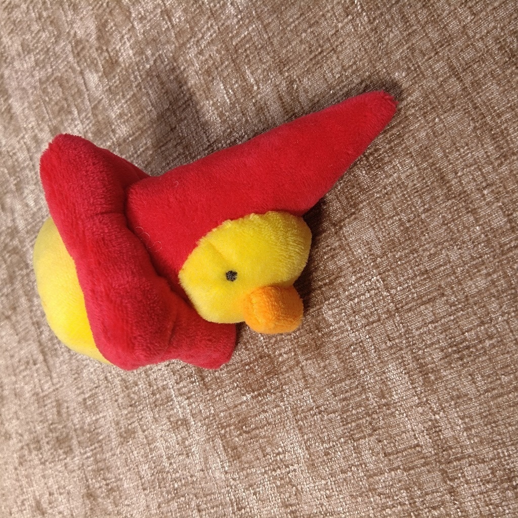 ぴよパイロンぬいぐるみ