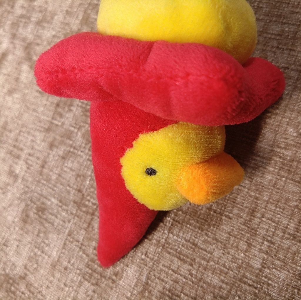 ぴよパイロンぬいぐるみ