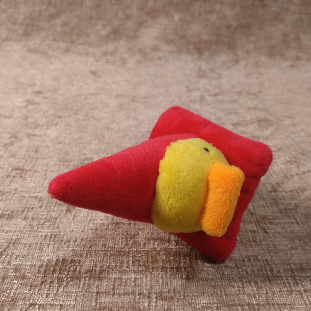 ぴよパイロンぬいぐるみ