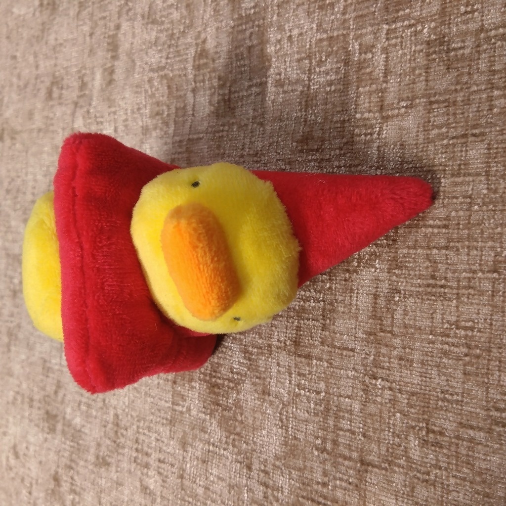 ぴよパイロンぬいぐるみ