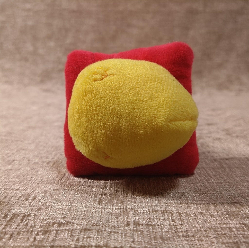 ぴよパイロンぬいぐるみ