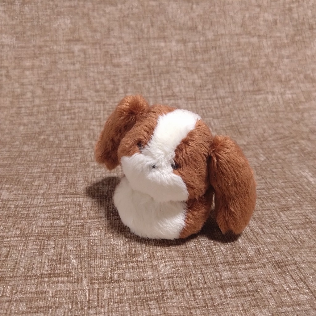 ちいさき犬ぬいぐるみ