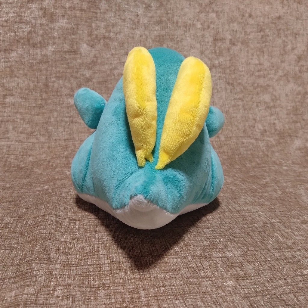 怪獣ぬいぐるみ