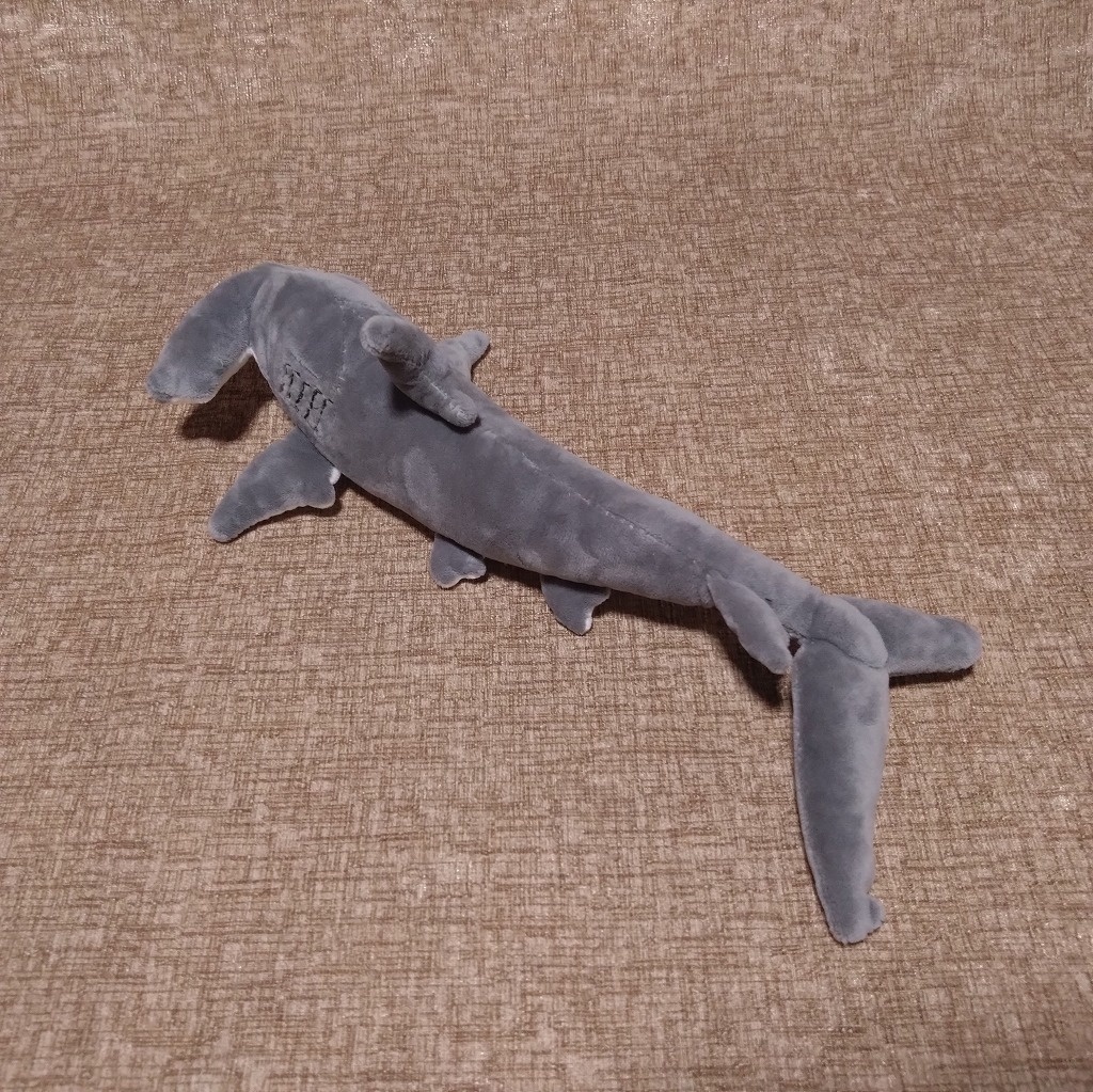 ハンマーヘッドぬいぐるみ