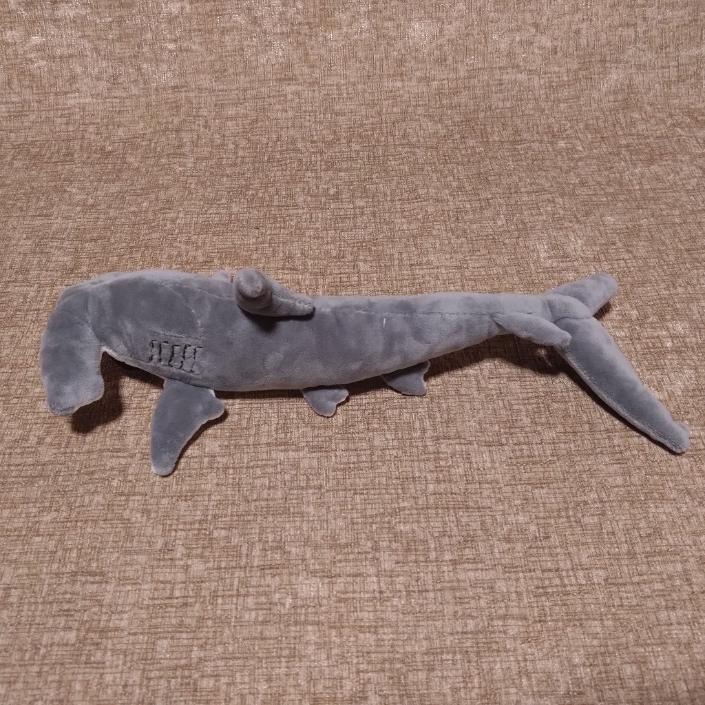 ハンマーヘッドぬいぐるみ
