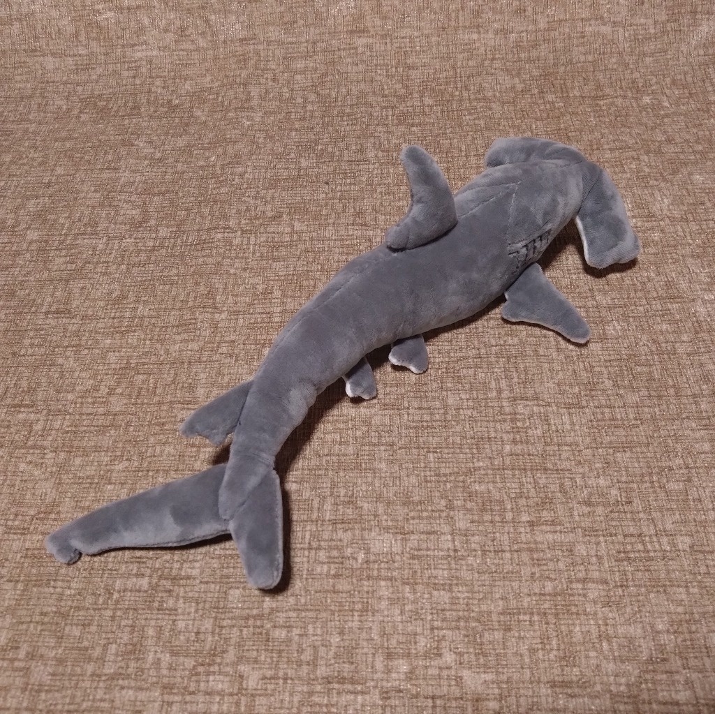 ハンマーヘッドぬいぐるみ