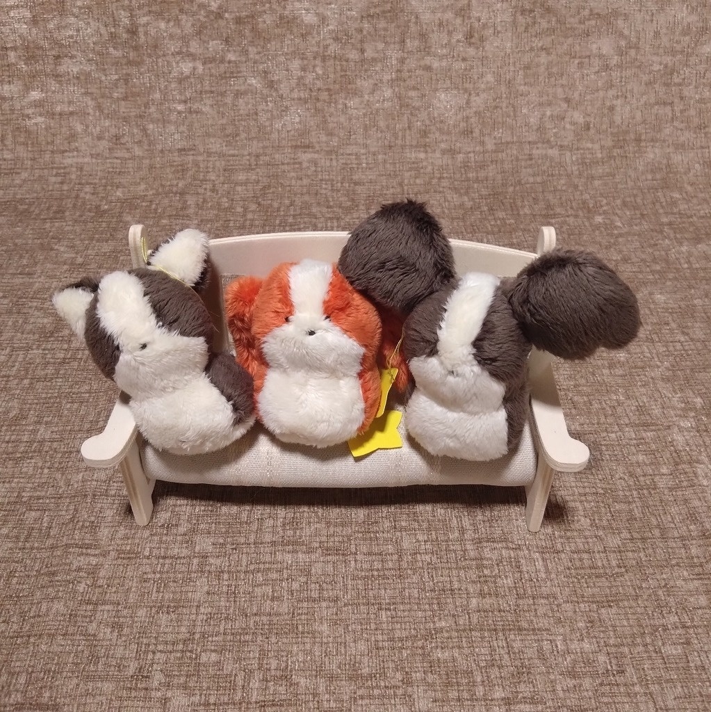 ちいさき犬ぬいぐるみ