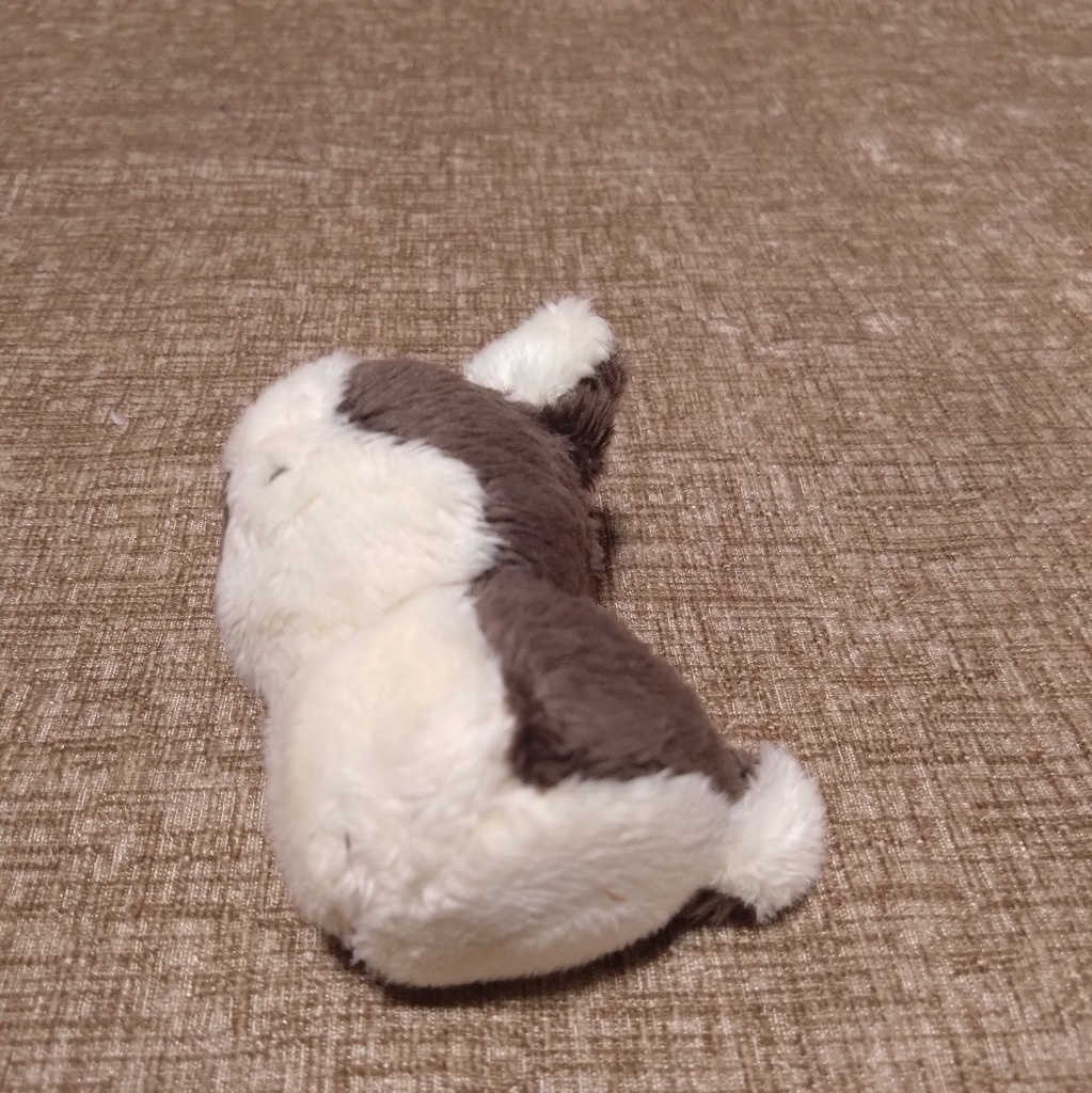ちいさき犬ぬいぐるみ
