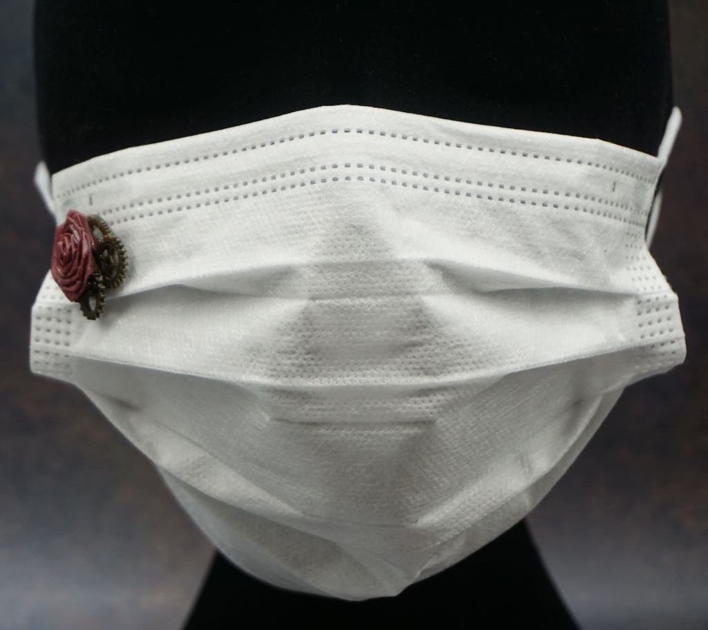 薔薇と歯車のマスクチャーム