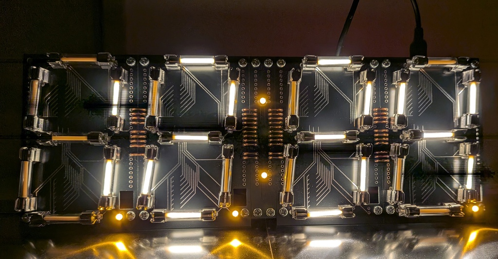 ガラス管LEDデジタル置き時計 アラーム機能付き