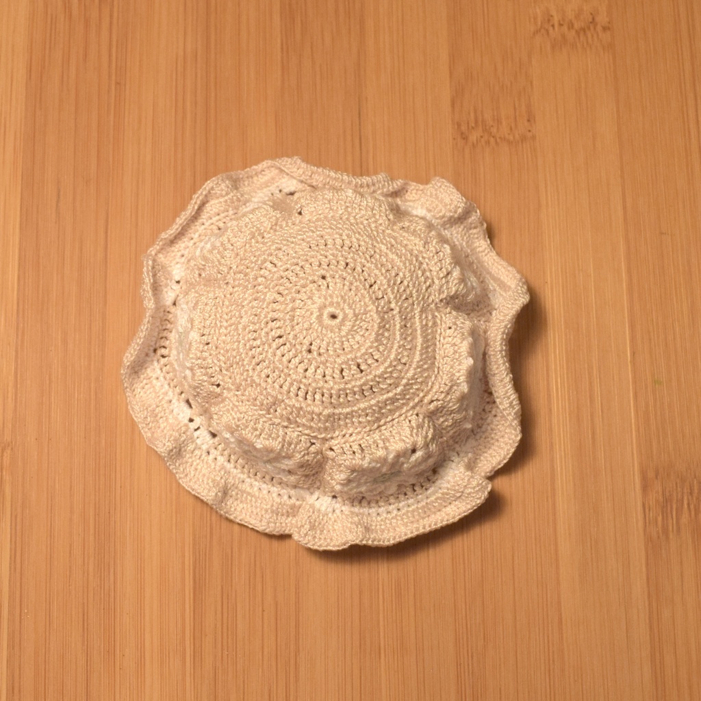 レース編みバケットハット
