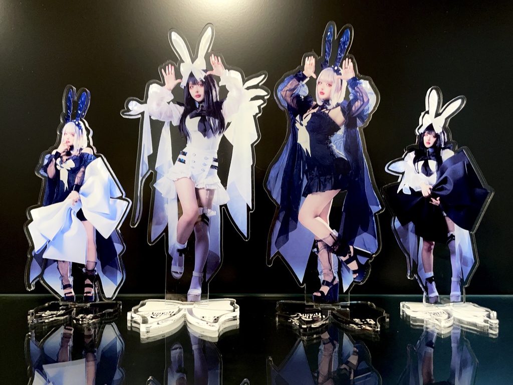 白黒うさぎアクスタ・アクキー