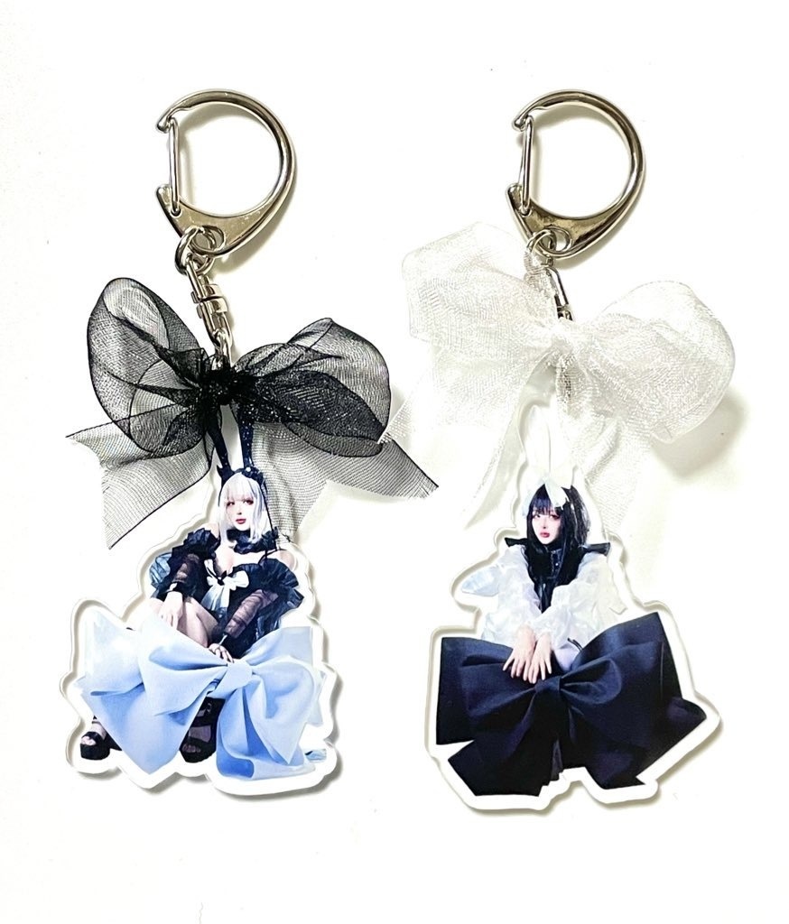 白黒うさぎアクスタ・アクキー