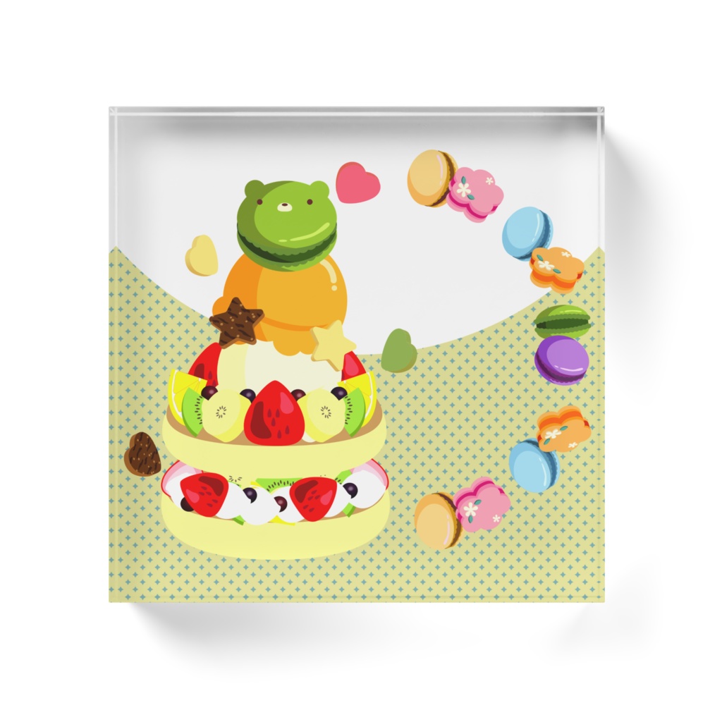 イチゴとキウイ・バナナ・オレンジのフルーツケーキにアイスクリームとマカロンをのせて