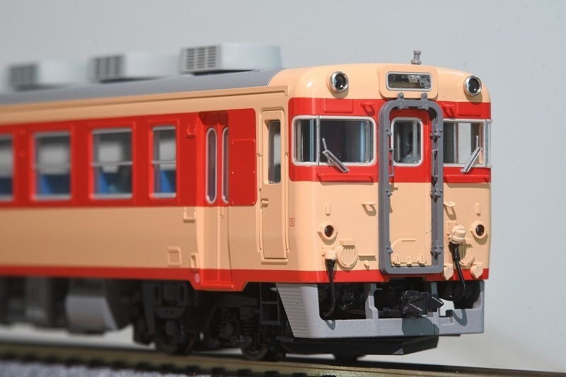 K社 HO キハ65スカート1ヶ