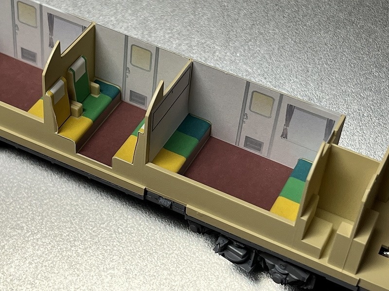 トラム社 HO ユーロライナー内装シール(登場時)とカーテン、枕カバーシール