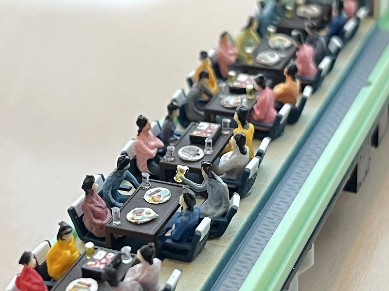 トラム社 HO やすらぎ室内シール、パーツ一式(一編成分)