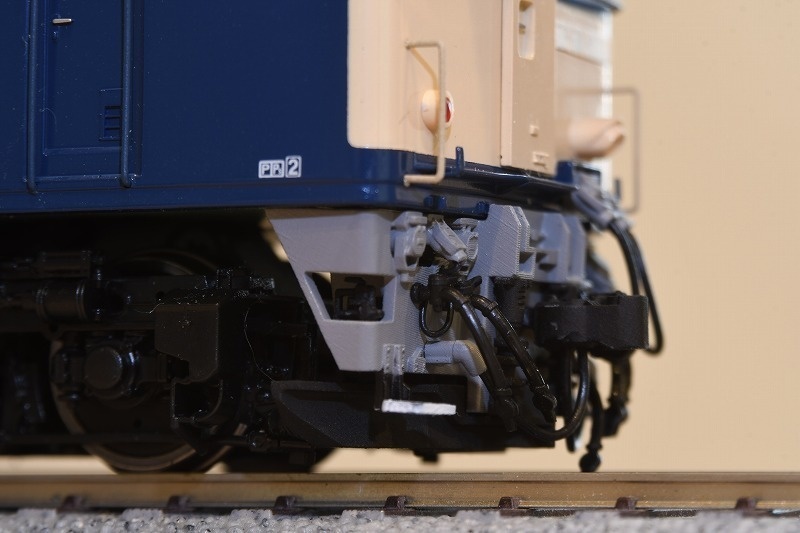 T社 HO EF641000スカート双頭切り欠け有り(1両分)