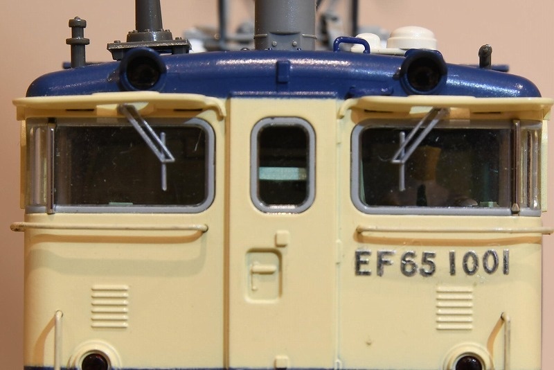 K社 HO EF65 貫通扉ハシゴ(2両分)