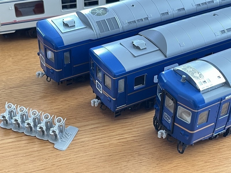 K社 HO 24系車掌室側向け(自連ダミーカプラー鑛)