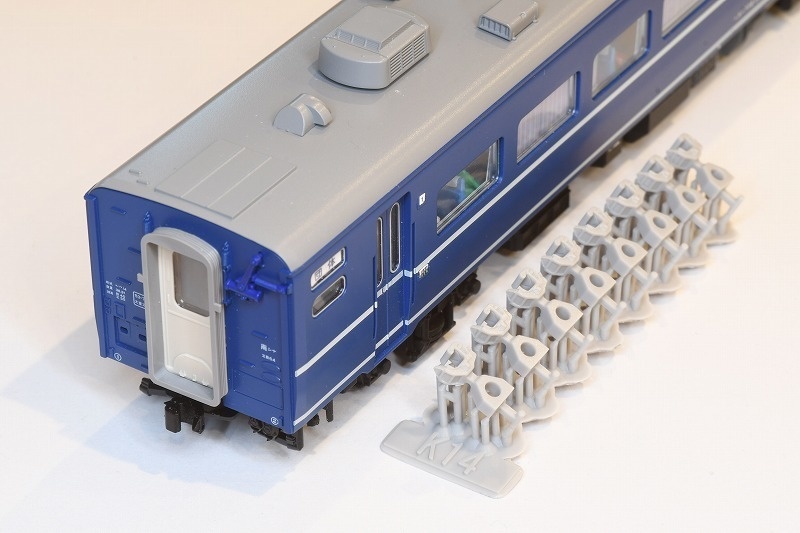 K社 HO 14系中間向け(密自連ダミーカプラー鑛)