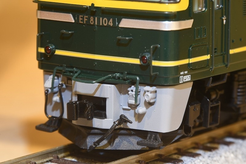 T社 HO EF81トワイライト向け(密自連ダミーカプラー鑛)