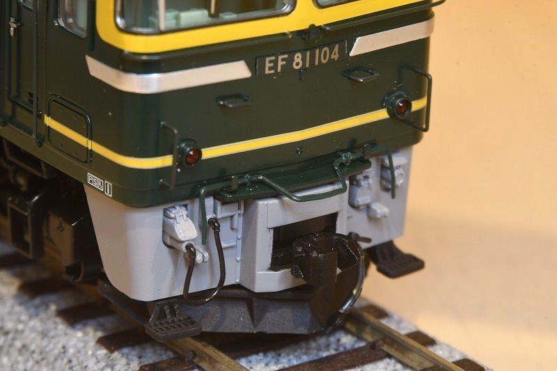 T社 HO EF81トワイライト向け(密自連ダミーカプラー鑛)