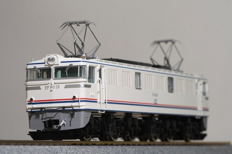 トラム社 HO EF60 やすらぎ色向けスカート(1両分)