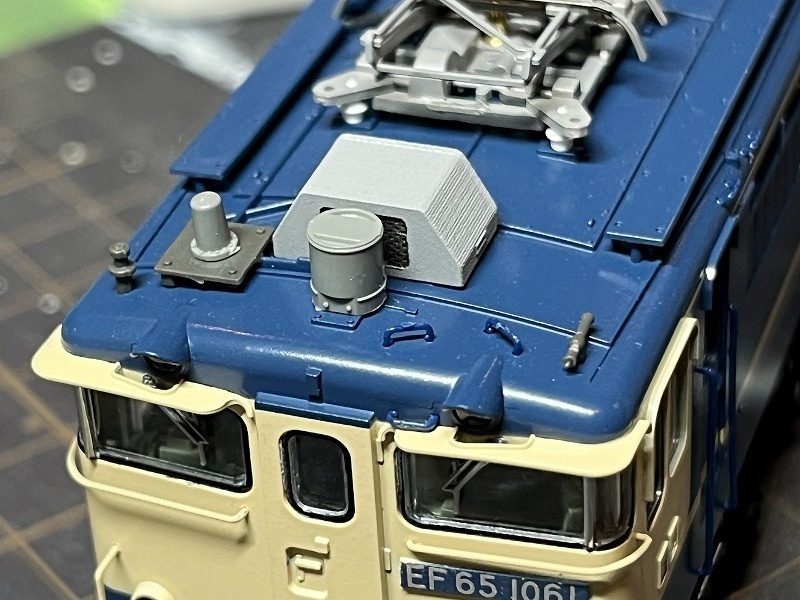 K社 HO EF65 田端冷房装置(1両分):塗装済み