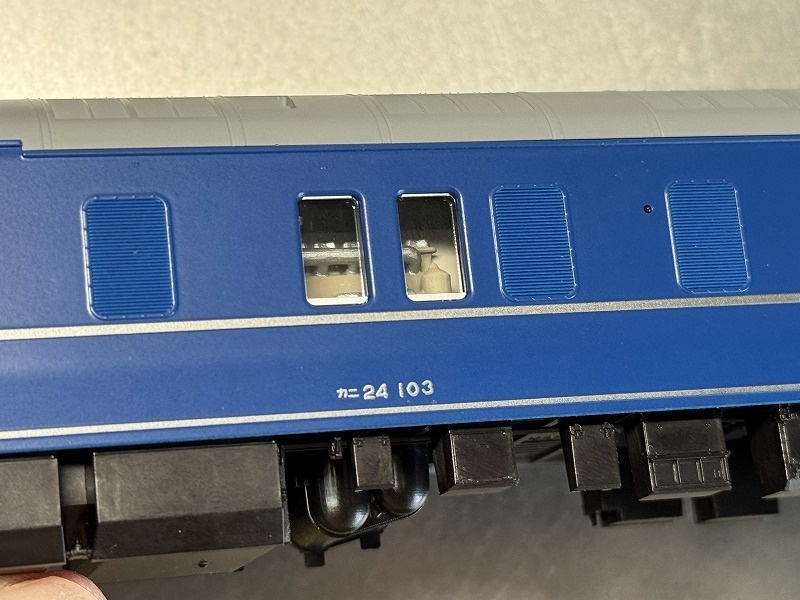 K社 HO カニ24-100向け発電エンジン(1両分)