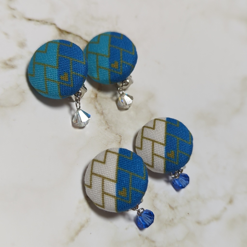 くるみボタンイヤリング