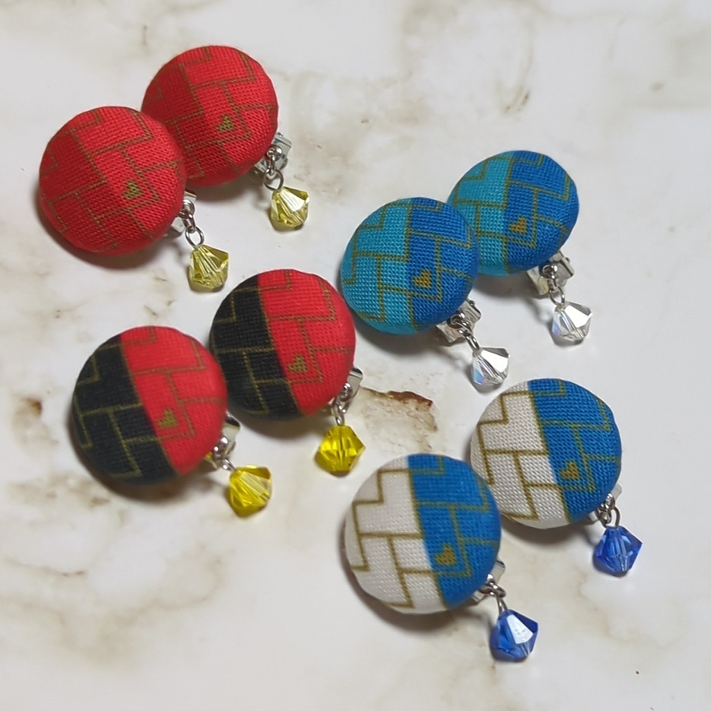 くるみボタンイヤリング