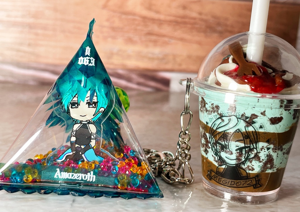 メギドのフラペチーノバッグチャーム