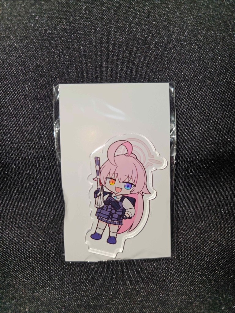 詳しい ラウンドワン BIG アクリルスタンド 小鳥遊ホシノ