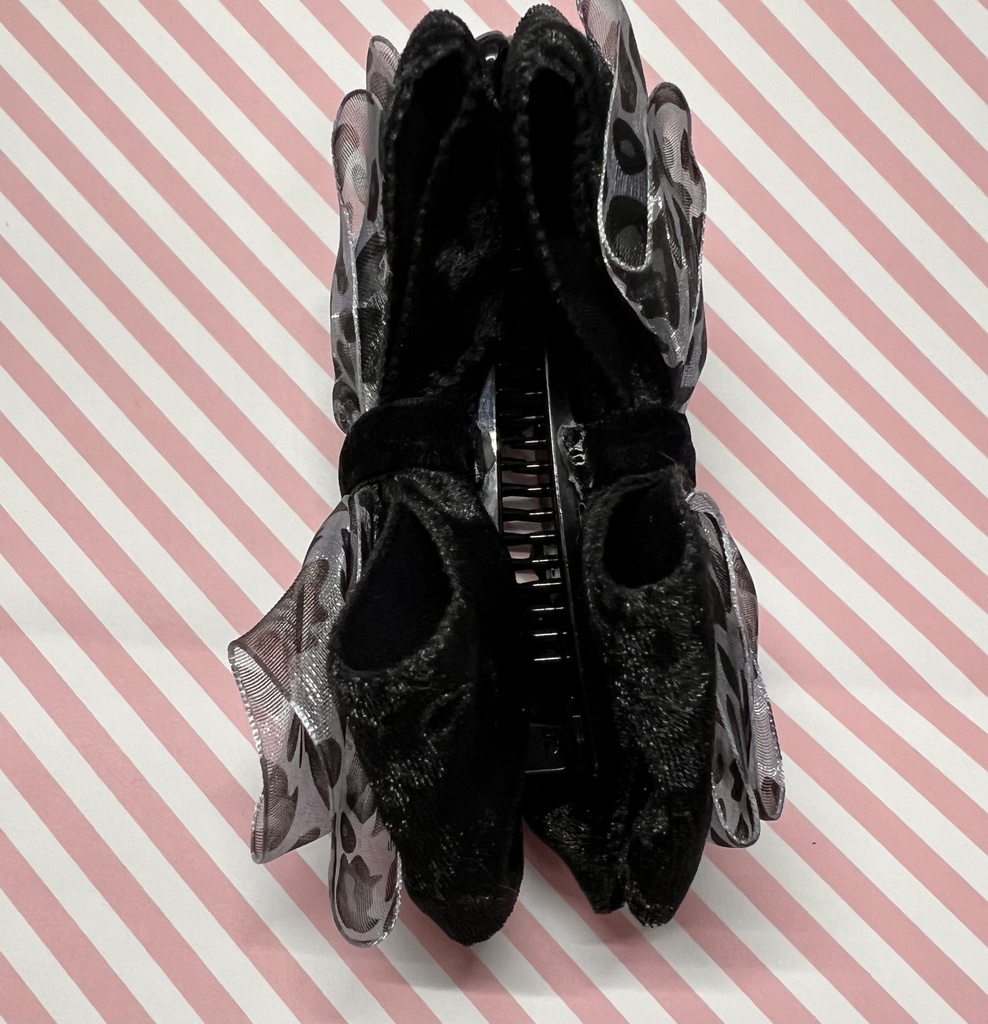 【2025年12月新作】ユキヒョウ柄3種<バナナクリップ>