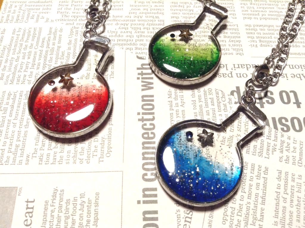  星を詰めたフラスコバッグチャーム