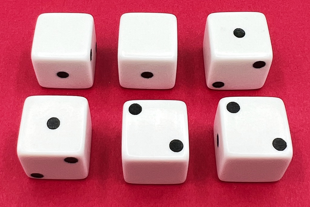 { 0, 0, 1, 1, 2, 2 } ダイス (1個)