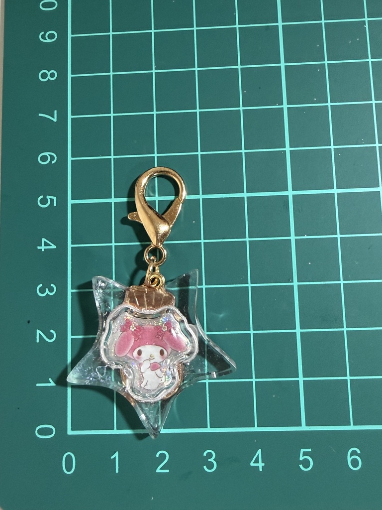 猫とお花 星型レジンチャーム 両面デザイン ハンドメイド