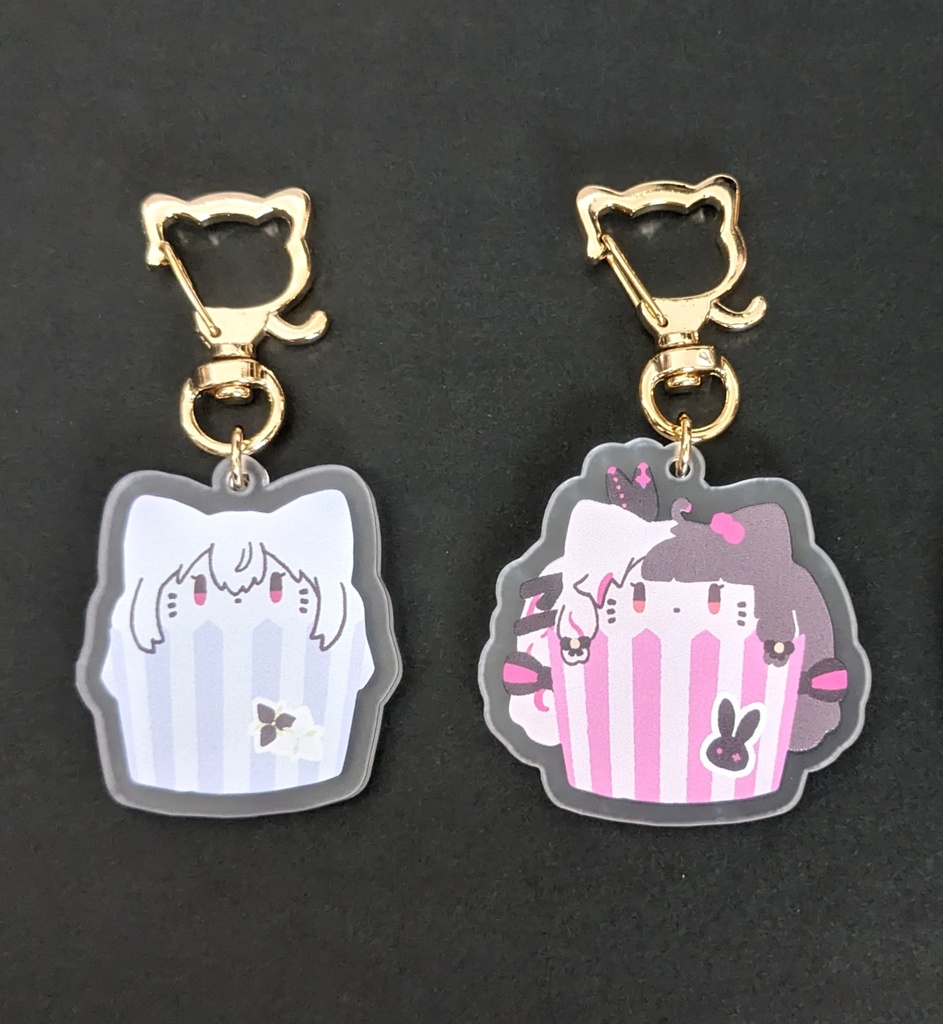 【非公式】ねこちゃんカップケーキ風アクリルキーホルダー