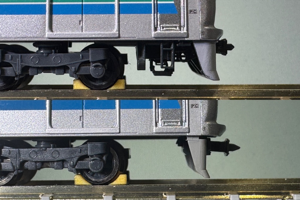 002 M社70-000用スカートパーツ