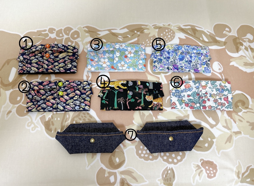 俵形ぬいのシャツとズボン