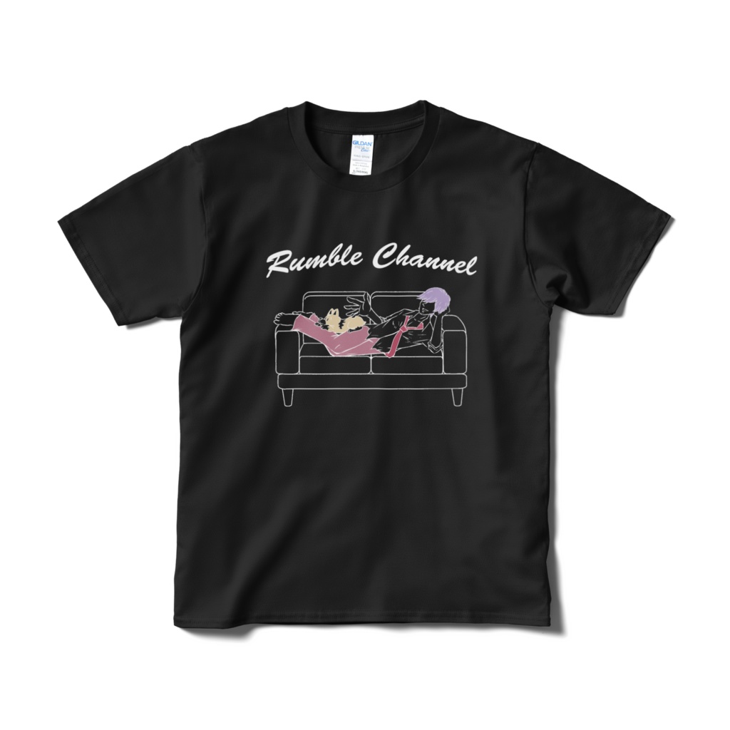 ソファでコーギーと Tシャツ黒