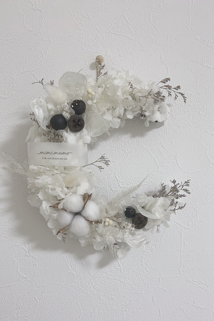 コットンフラワーと紫陽花のムーンリース