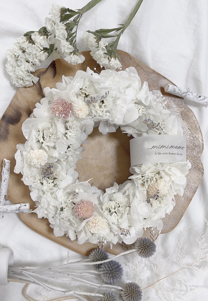 桃色千日紅と紫陽花のまんまるリース