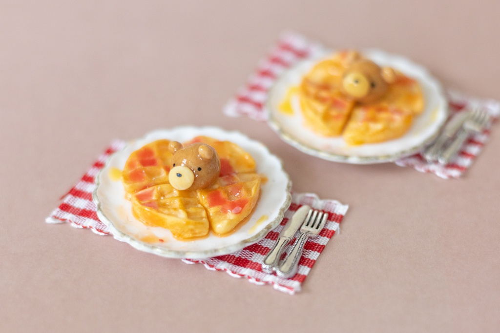 キャラメルくまアイス乗せワッフル【ミニチュア】