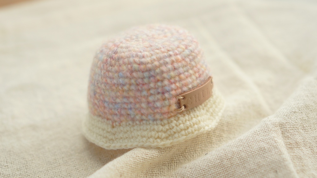 macaron bucket hat