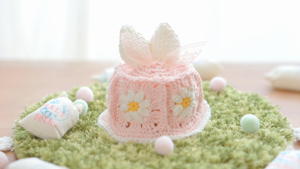 Bunny flower square hat