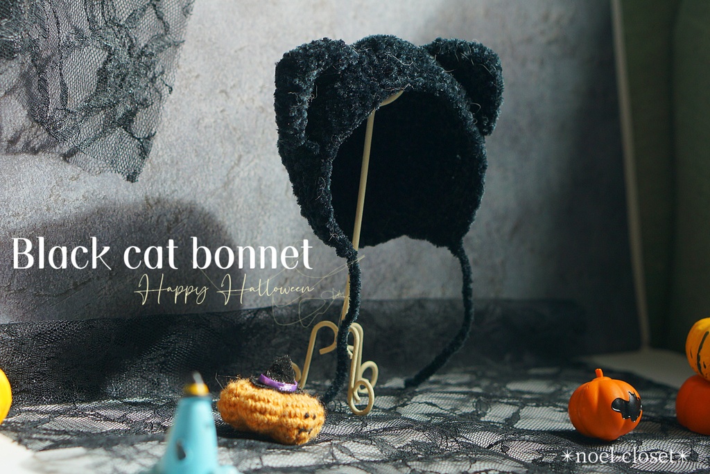 Black cat bonnet