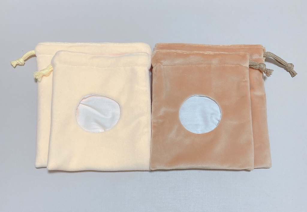 モチ巾着のきぐるみ